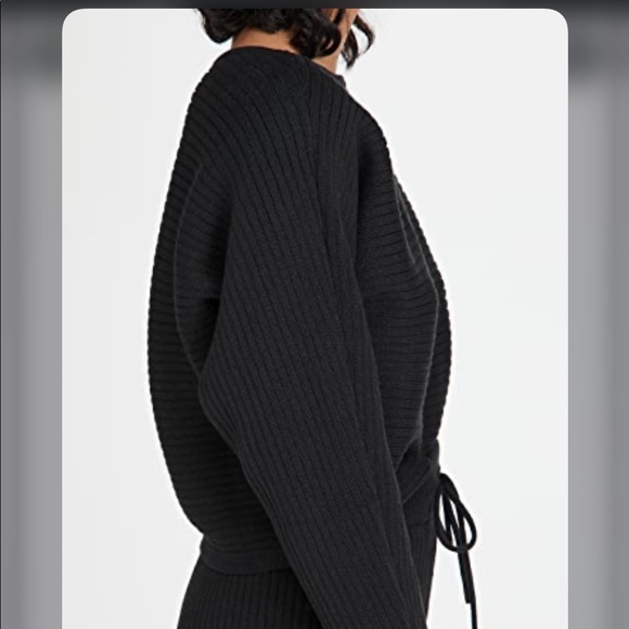 Reformation Cort Ribbed Sweater AND shorts Size Medium, in Gossamer - Picture 5 of 15